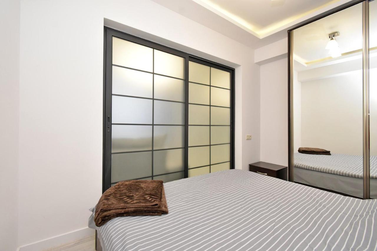 Apart House In Centr Koghbaci Strit Erivan Exterior foto