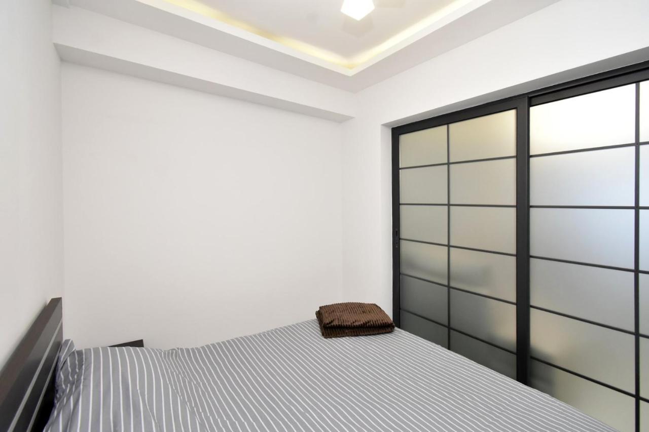 Apart House In Centr Koghbaci Strit Erivan Exterior foto