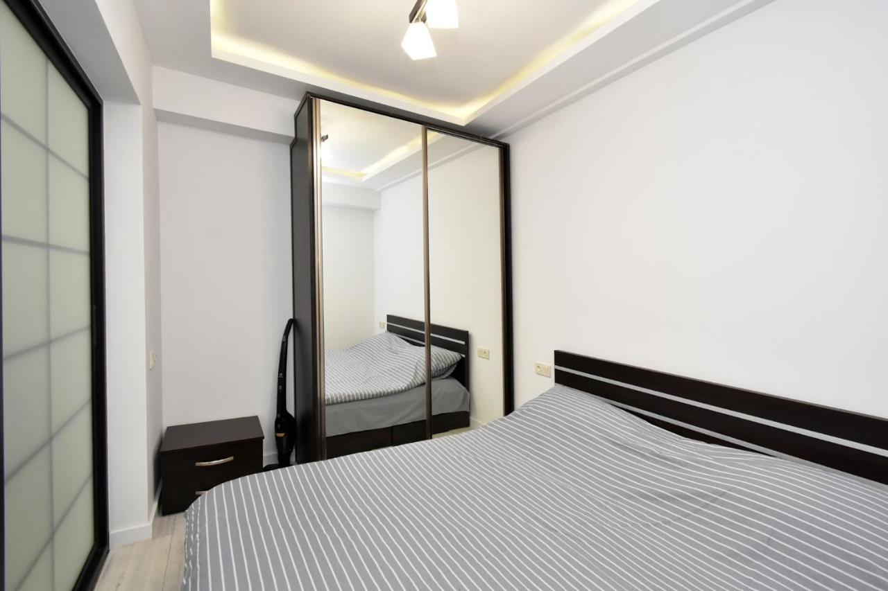 Apart House In Centr Koghbaci Strit Erivan Exterior foto