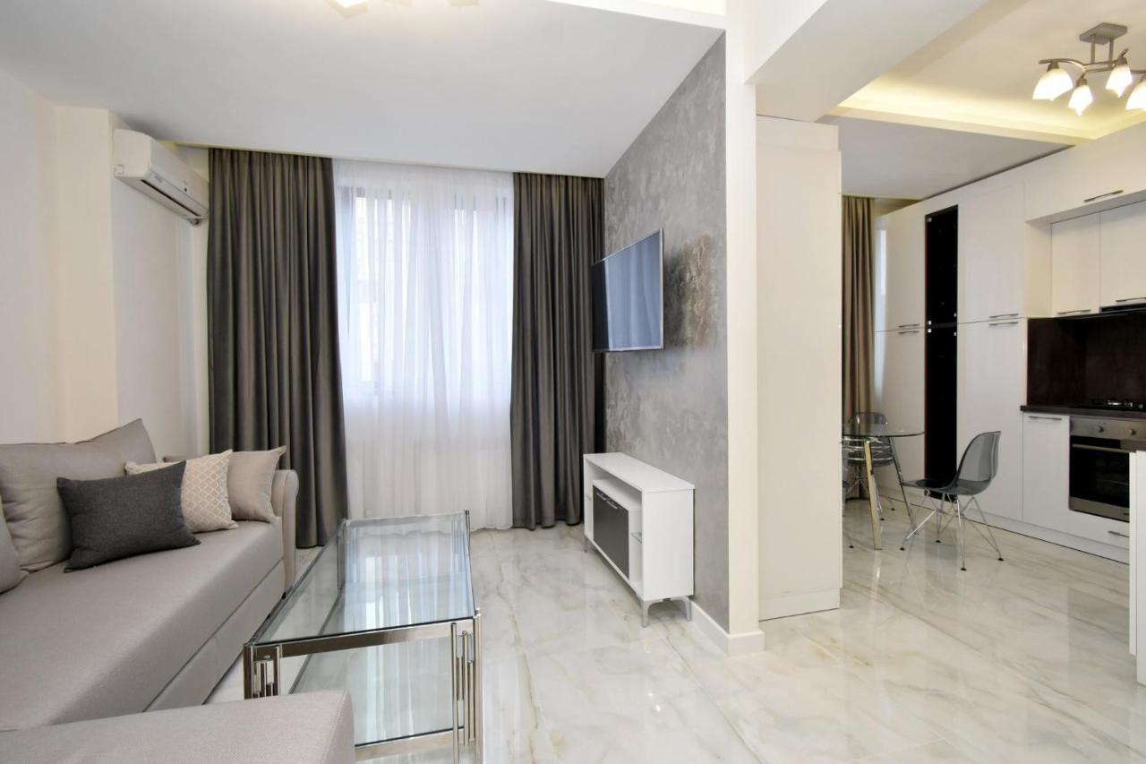 Apart House In Centr Koghbaci Strit Erivan Exterior foto